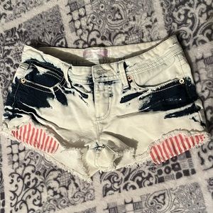 No Boundaries Shorts